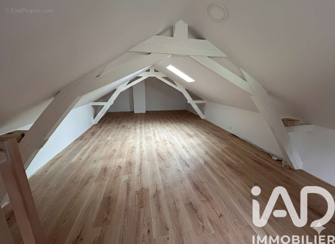 Maison 107 m² à Beleymas  - photo 7