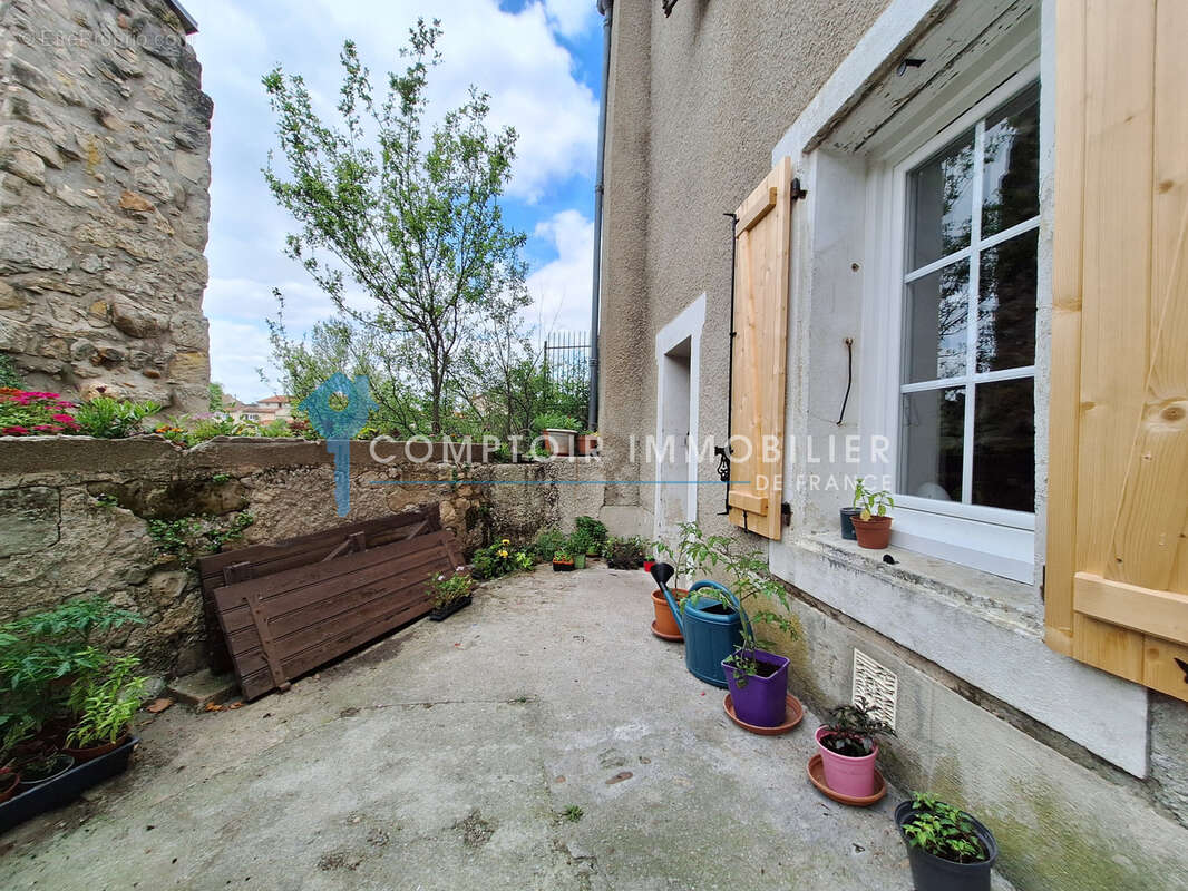Appartement à LABRUGUIERE