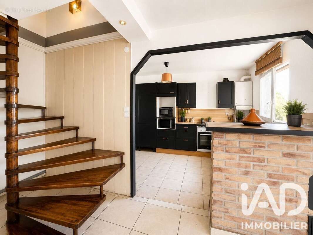 Photo 8 - Appartement à VENISSIEUX