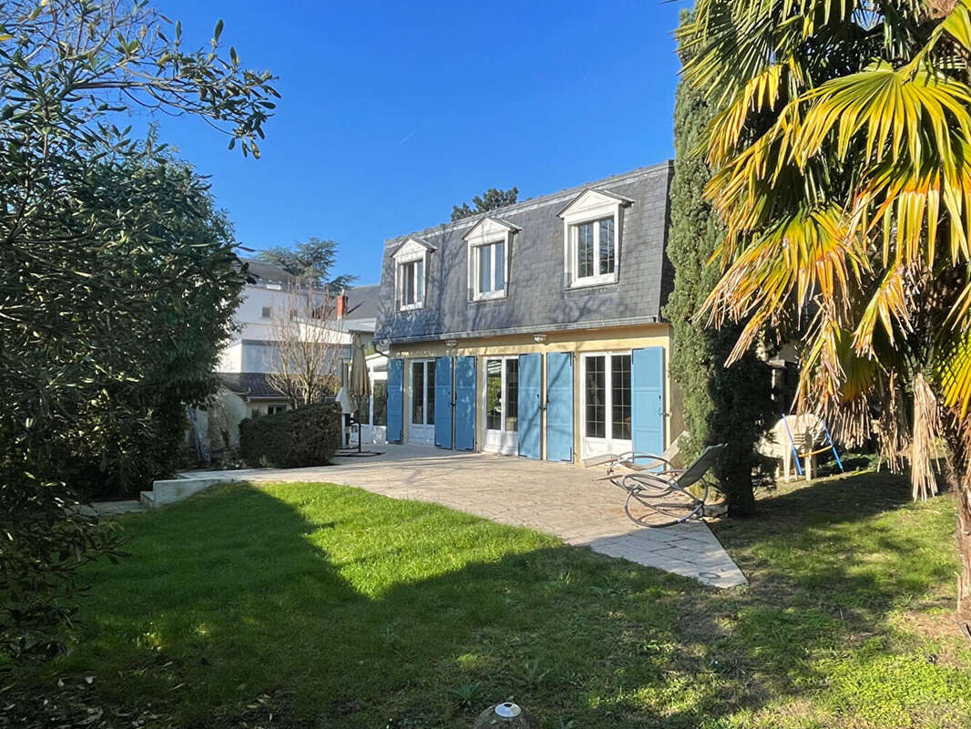 Maison à MONTMORENCY