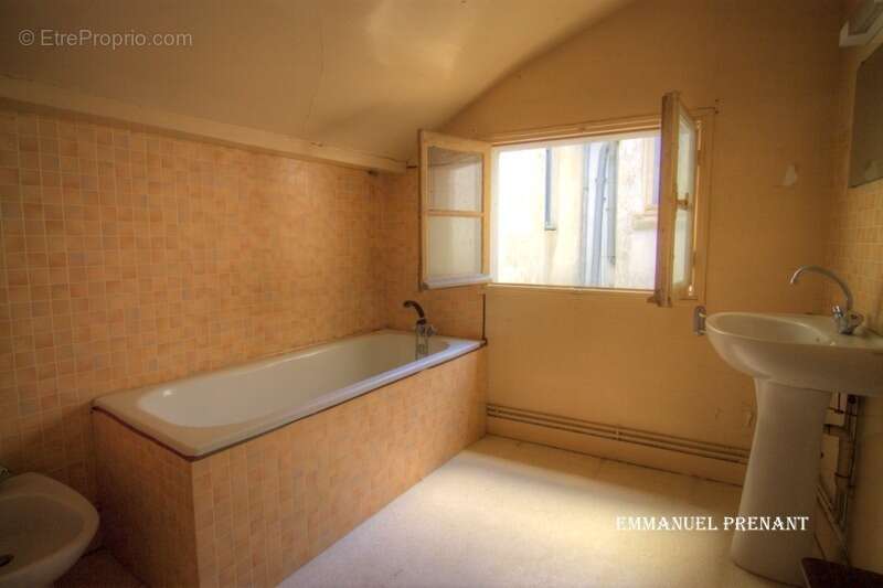 Maison à SAINT-CALAIS