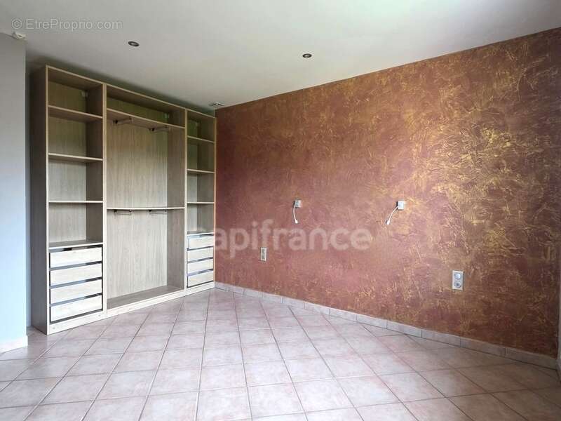 Maison à vendre de 200 m² avec piscine – Piégros-la-Clastre (26) - photo 10