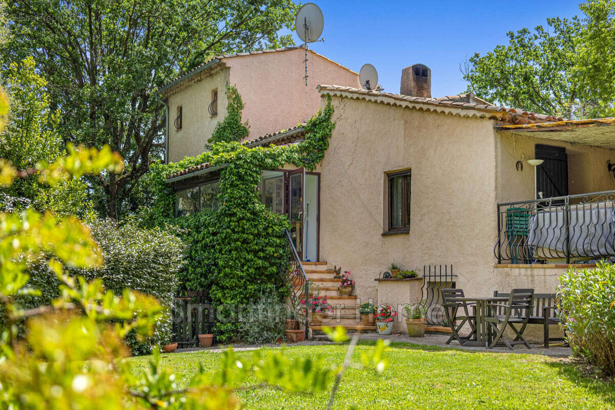 Maison à LORGUES