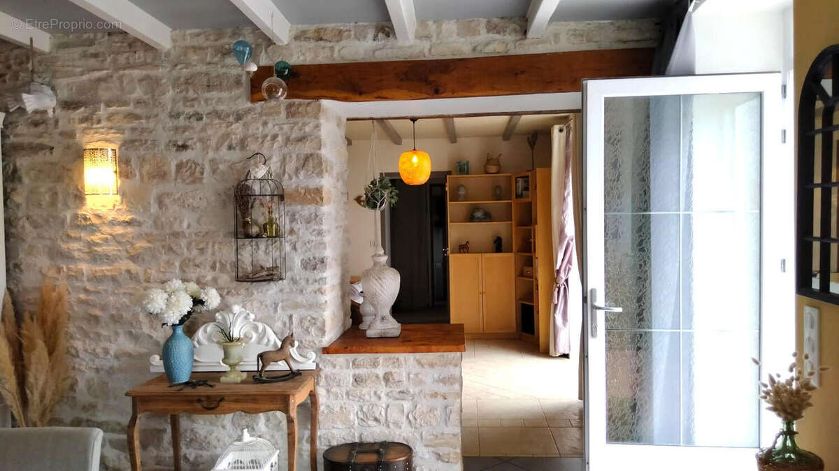 INTERIEUR - Maison à COULGENS