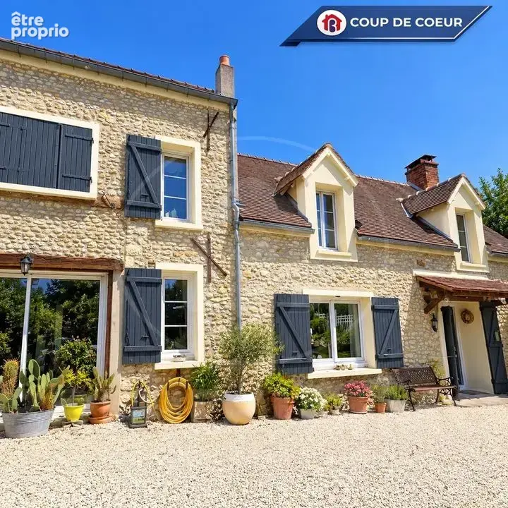 Maison 5 pièces 163 m² · à Chalo-Saint-Mars · 163 m² · 319 000 €