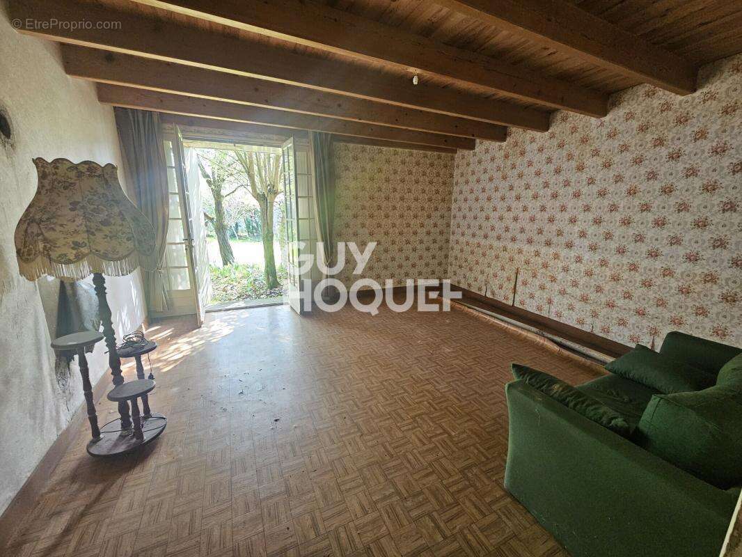 Maison à NACHAMPS