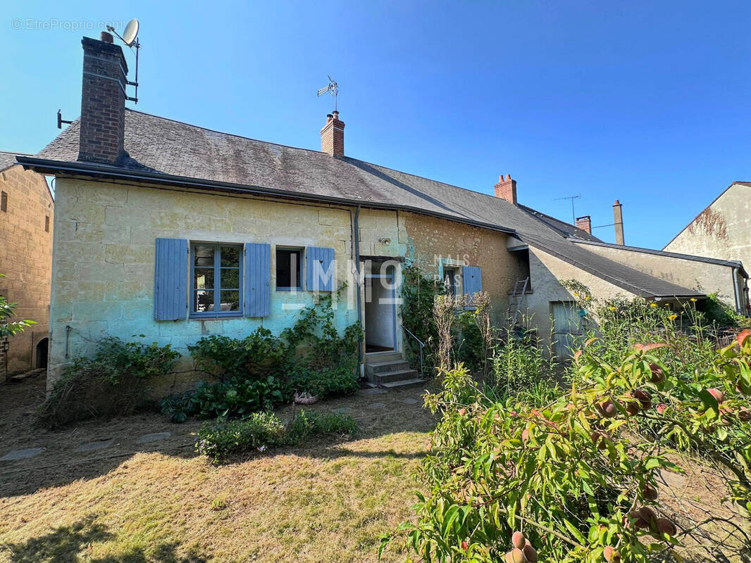 Maison à COURDEMANCHE