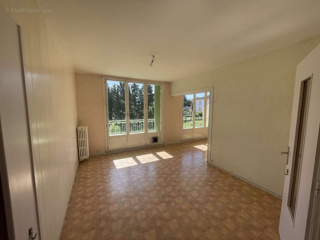 Appartement 65 m² à Romans-Sur-Isere  - photo 3