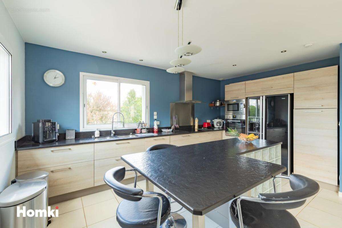 Maison à LABRUGUIERE