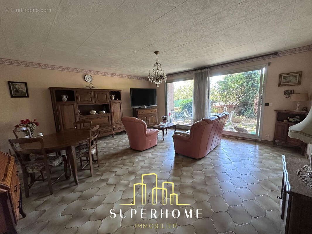 Appartement à MARSEILLE-12E