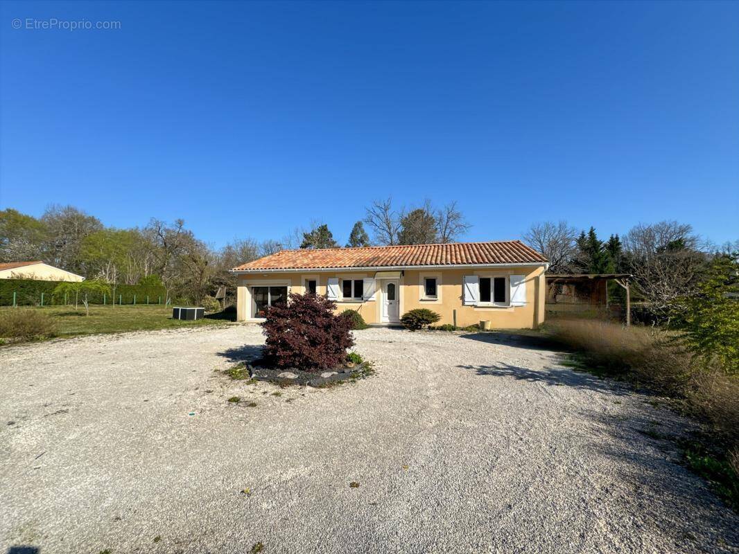 Maison à SAINT-ASTIER