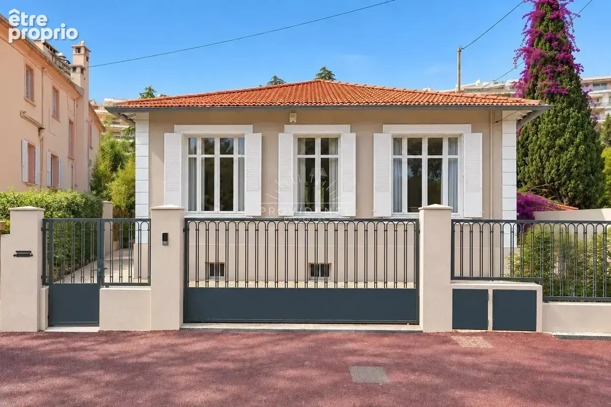 Cannes Basse Californie : Villa de caractère avec jardin, proche Croisette - photo 18