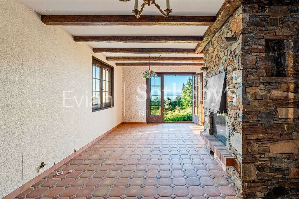 Maison à NEUVECELLE