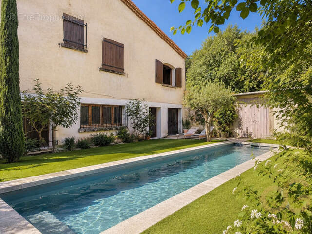 Maison à NIMES