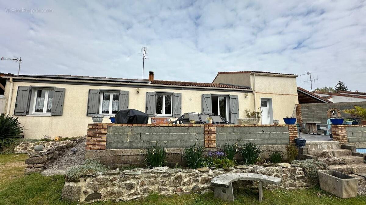 Maison à LA BRUFFIERE