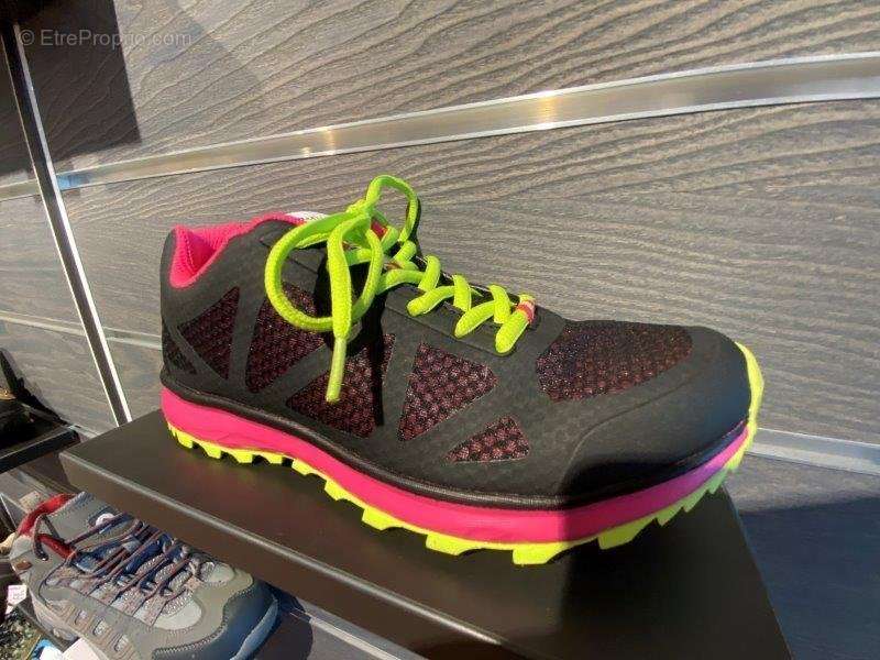 Commerce à BARBERAZ