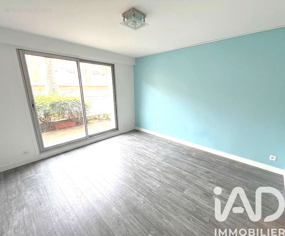 Photo 2 - Appartement à LA GARENNE-COLOMBES