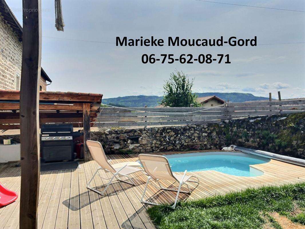 Maison à SOLIGNAC-SOUS-ROCHE