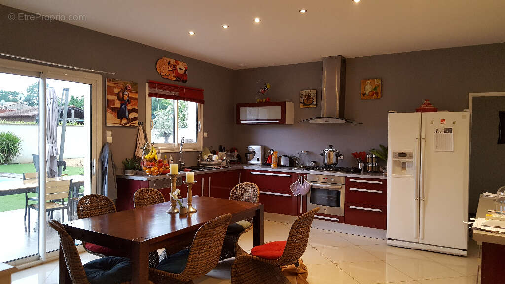 Maison à CUSSAC-FORT-MEDOC