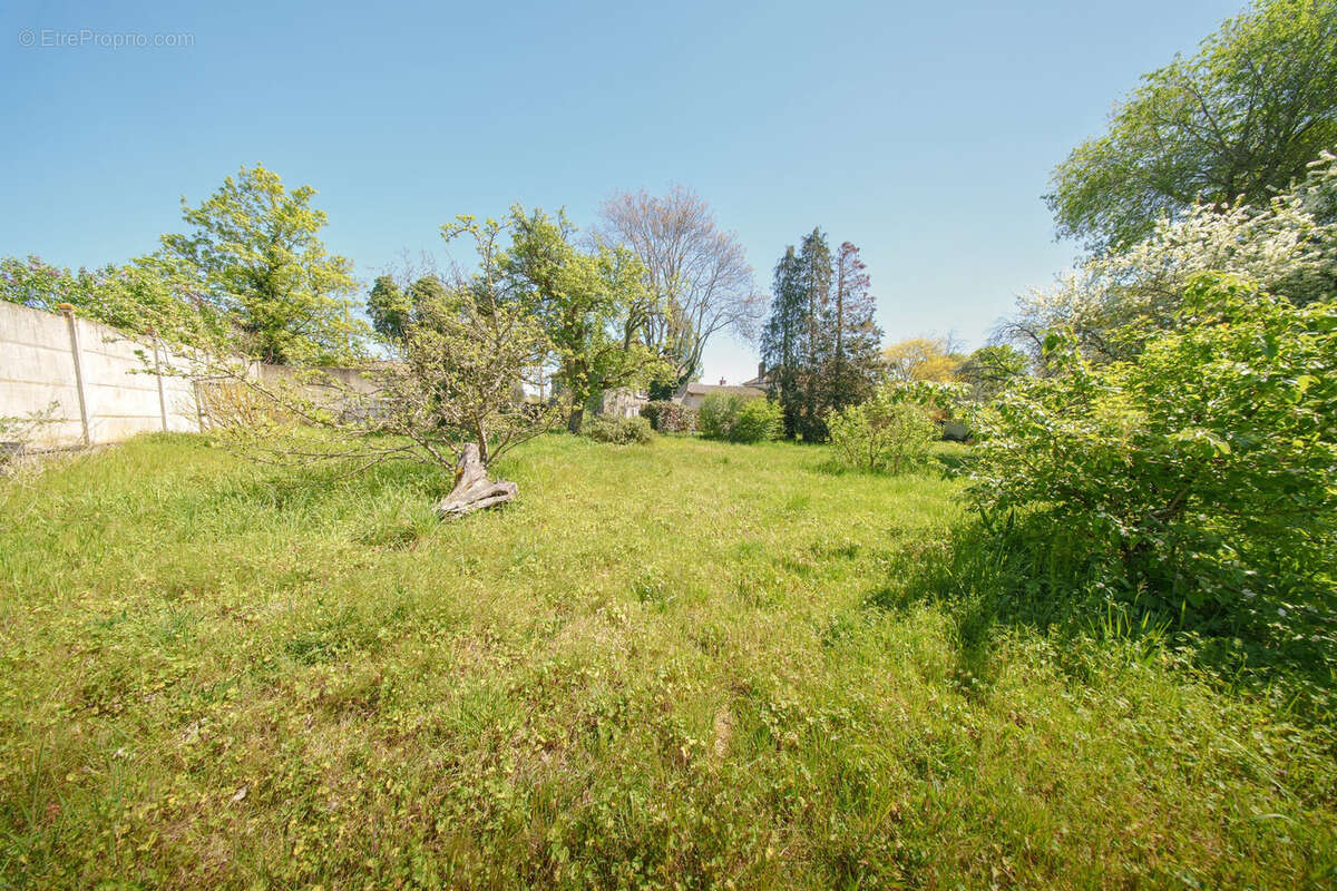 Maison 197 m² à Lezoux  - photo 2