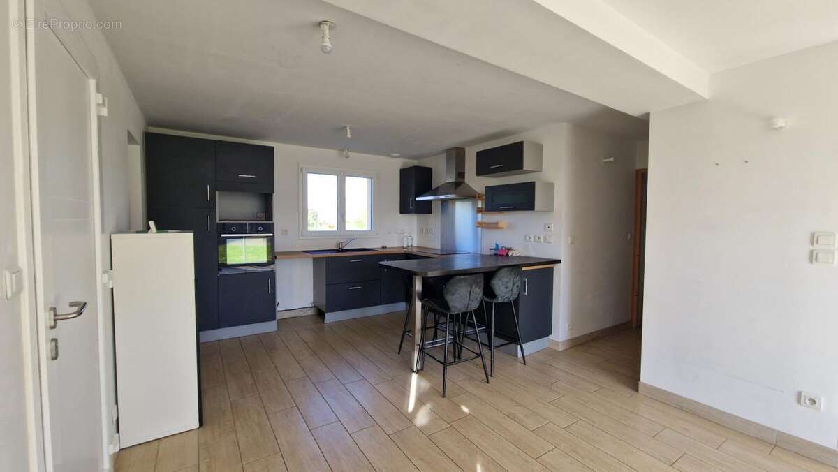 Maison à SAINT-JULIEN-DE-CONCELLES