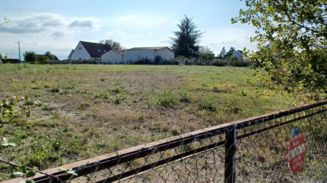 Terrain à SAINT-AIGNAN