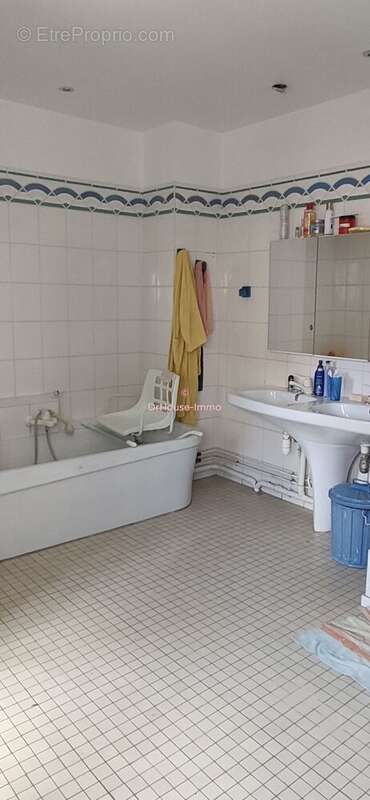 Maison 220 m² à Armentieres  - photo 9