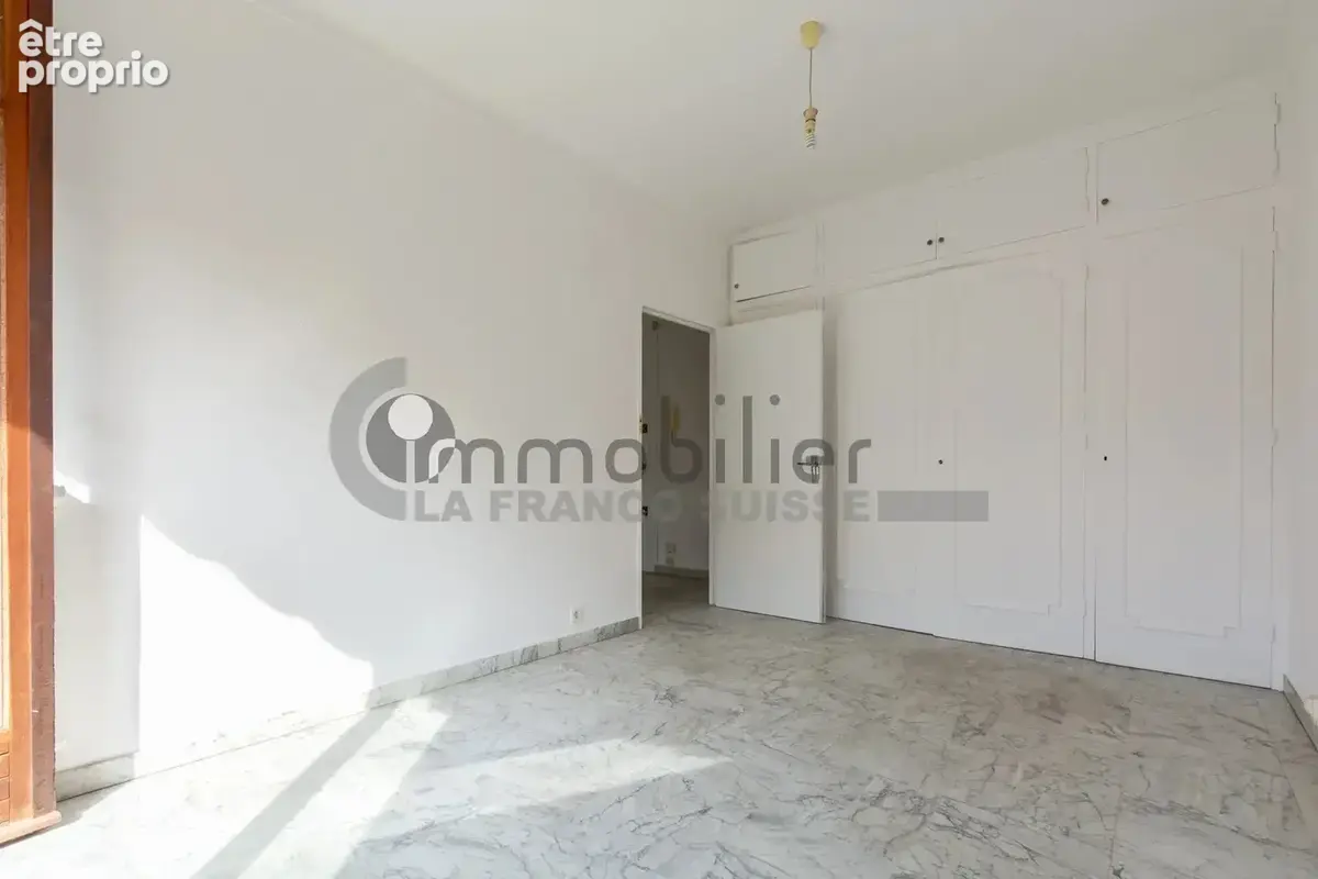 Appartement 1 pièce 30 m² à vendre à Nice (06100) - photo 3