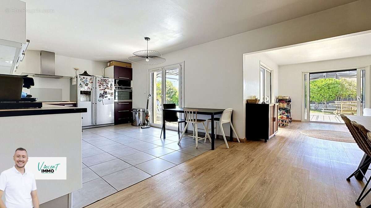 Maison 125 m² à Saint-Georges-D'esperanche  - photo 7