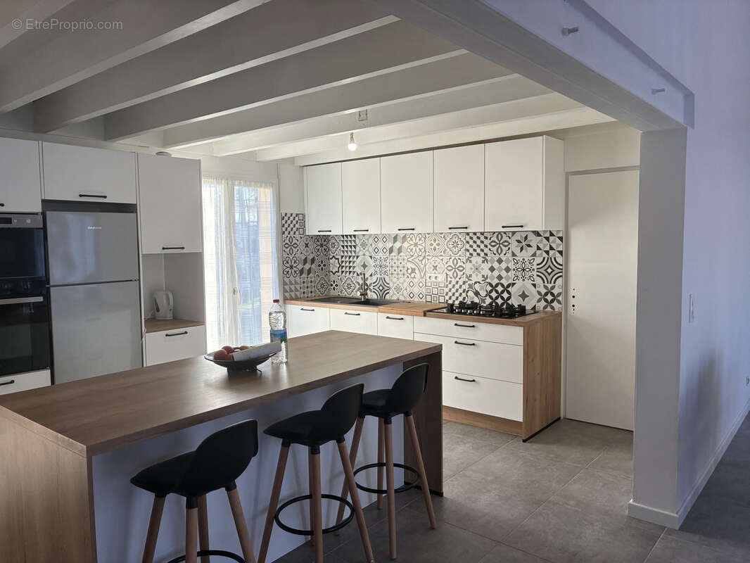 Maison à MOULIETS-ET-VILLEMARTIN