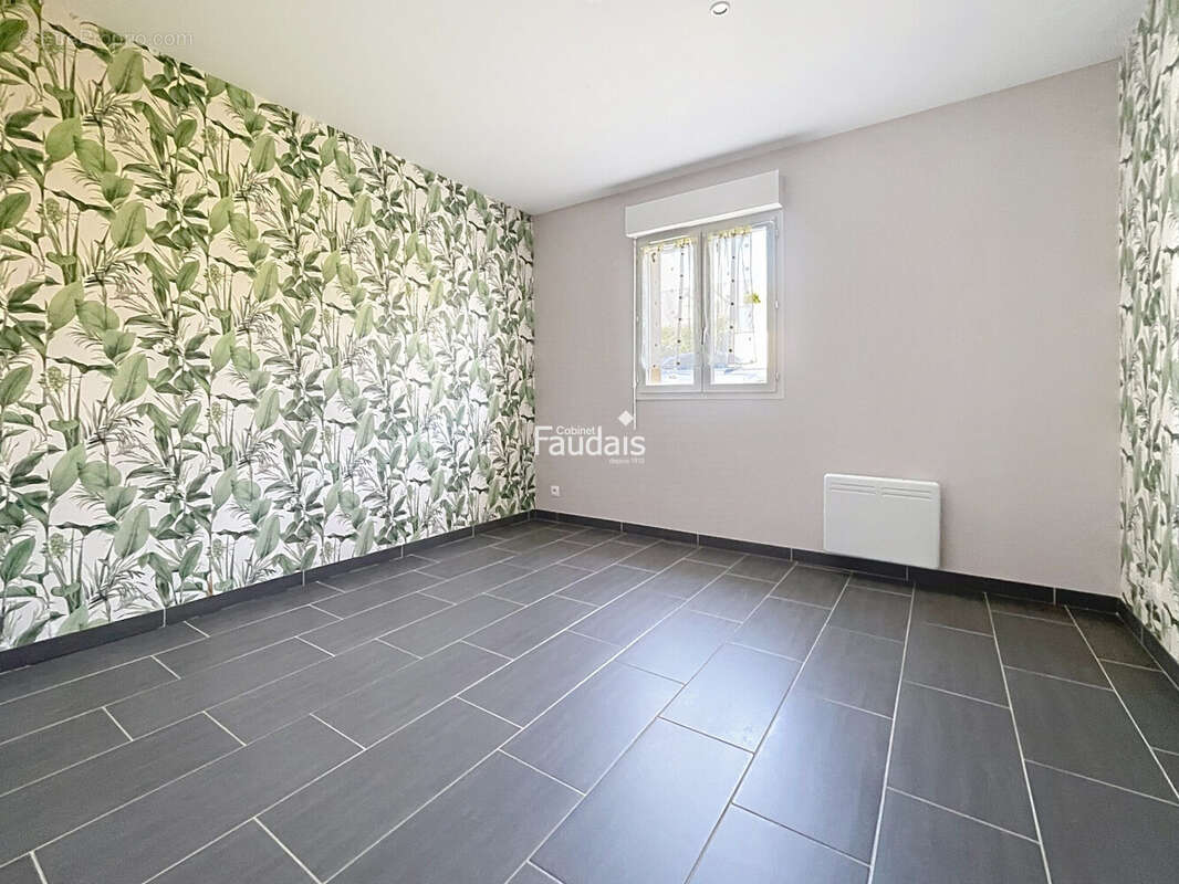 Maison 88 m² à Cerisy-La-Salle  - photo 6