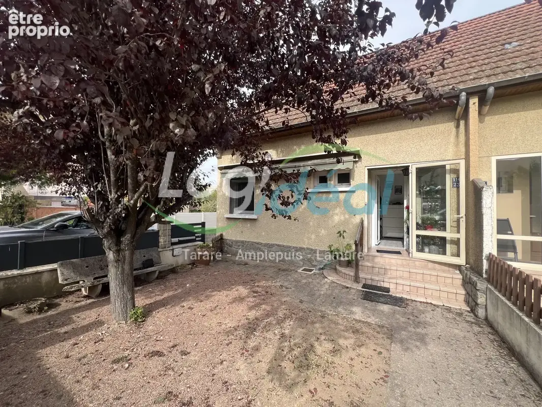 Maison à AMPLEPUIS