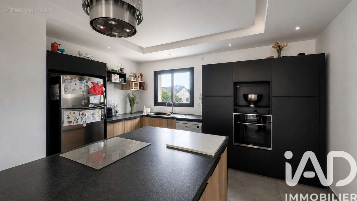 Maison 149 m² à Migne-Auxances  - photo 4