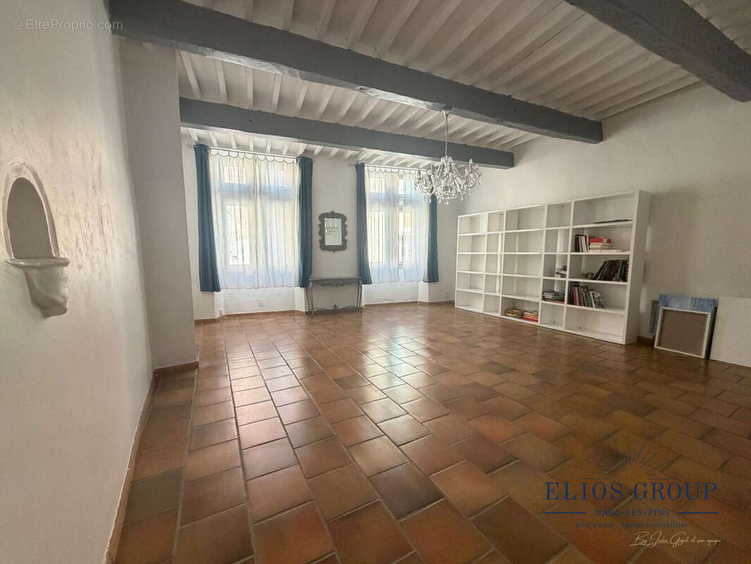Maison 240 m² à Rougiers  - photo 5