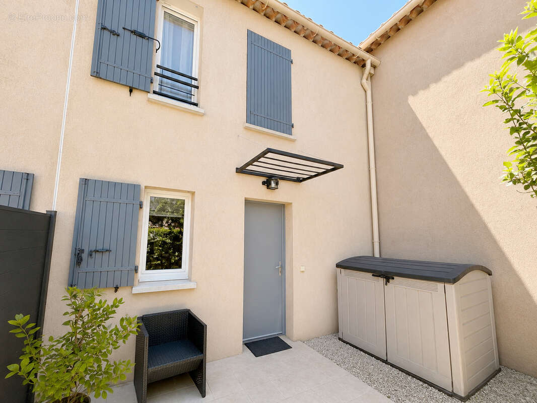 Maison de 76m2 habitables avec 2 chambres quartier sud de la Seyne sur Mer ! - photo 7