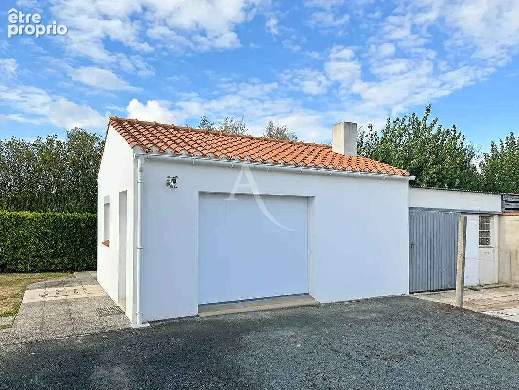 A vendre proche du bourg en impasse - Maison de plain-pied - photo 11