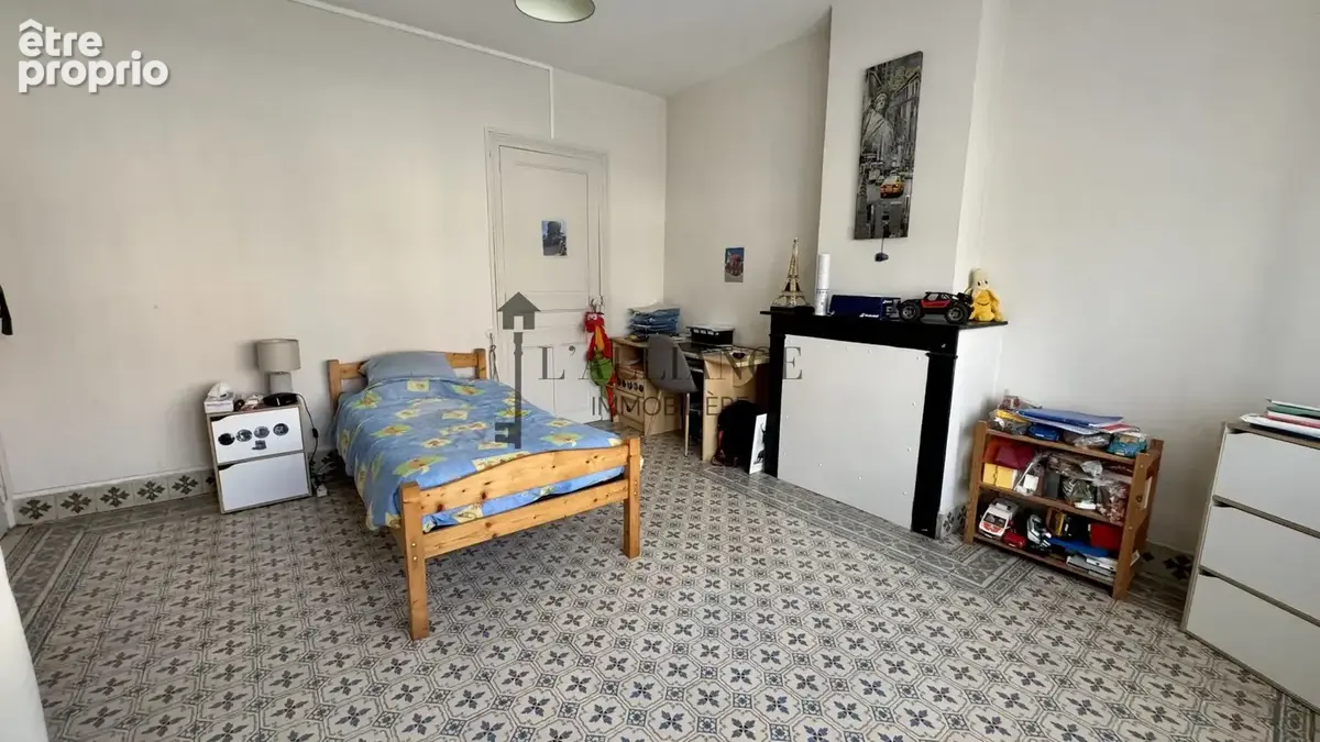 Maison 168 m² à Tilloy-Les-Mofflaines  - photo 2