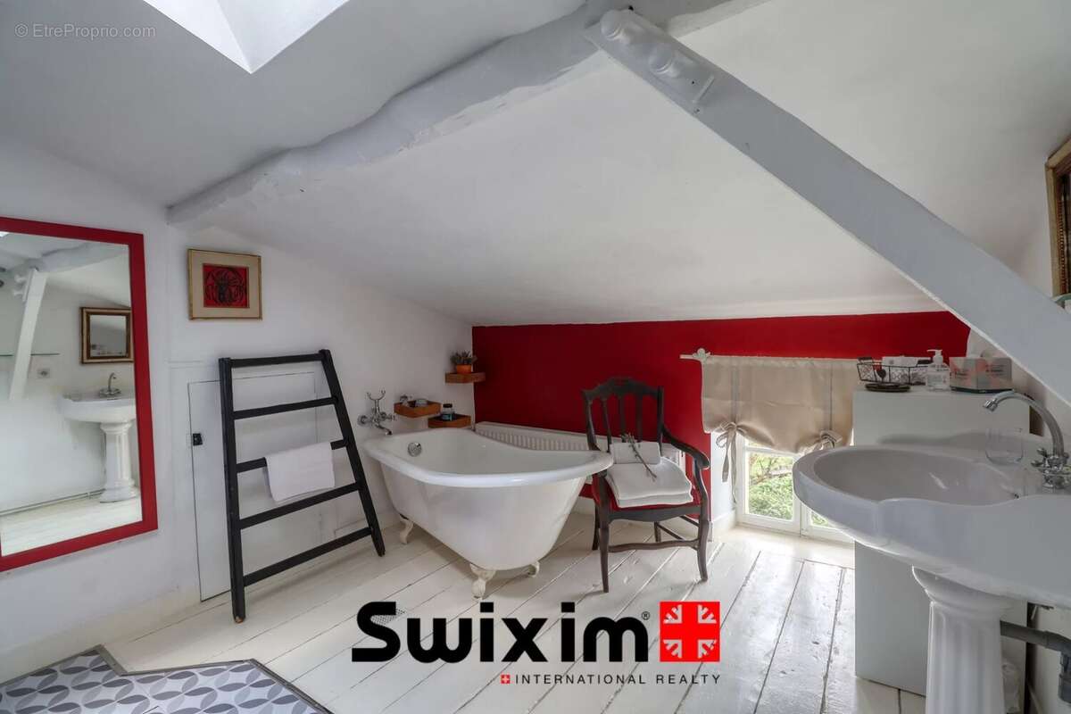 Maison à SAINT-ESTEPHE