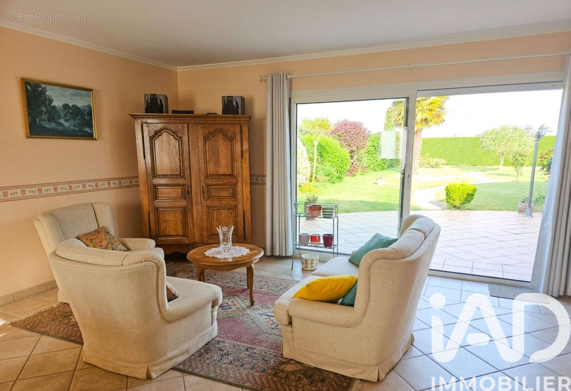 Maison 124 m² à Sainte-Gemme  - photo 6