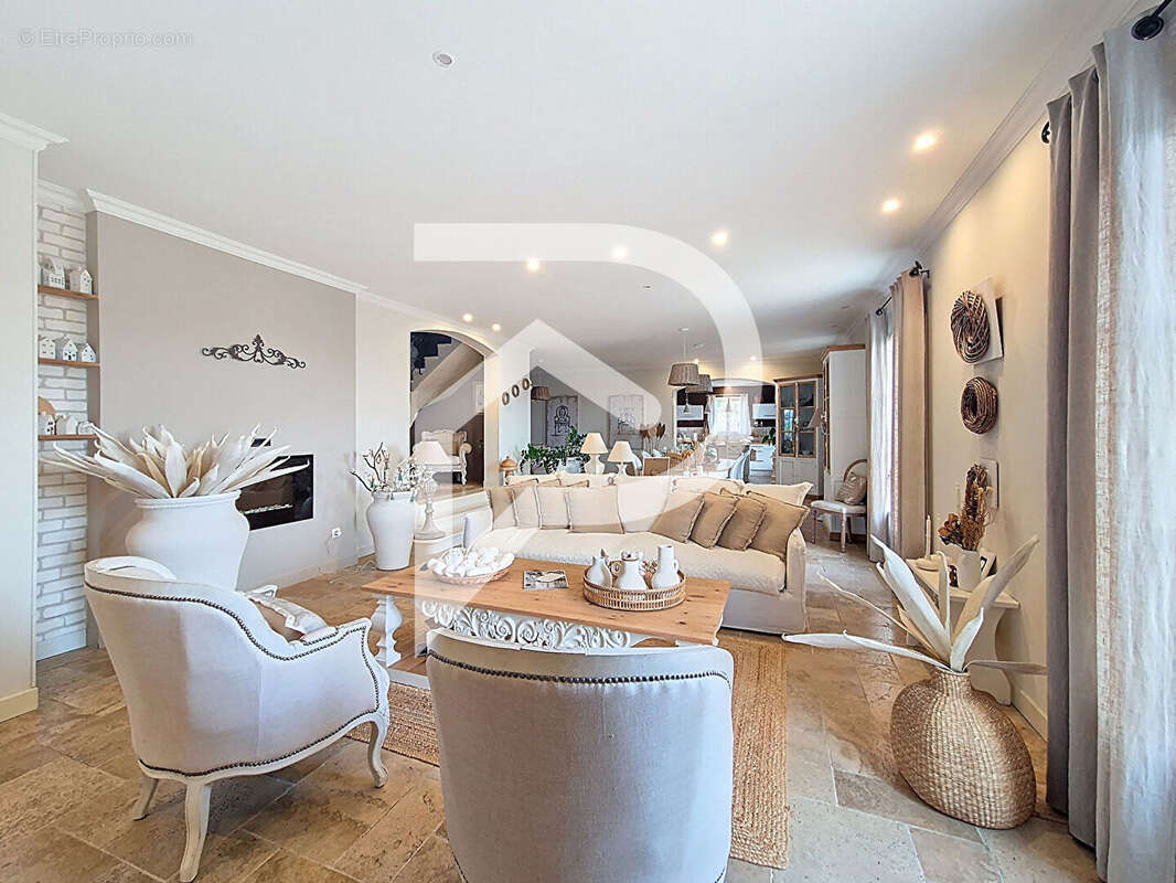 Maison à PIERRELATTE