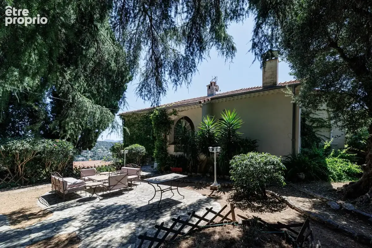 Vente Vence Maison Individuelle 213m2 - Terrain - Piscine - Vue Mer et Montagnes - photo 6