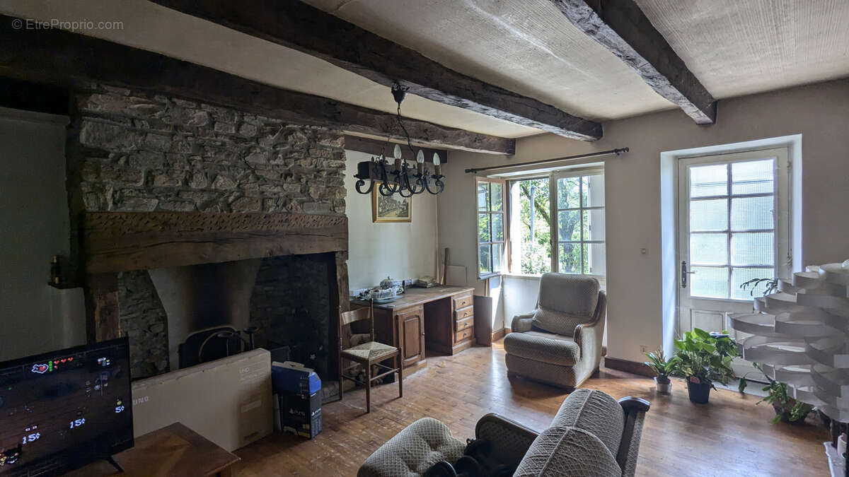 Maison à MENOIRE