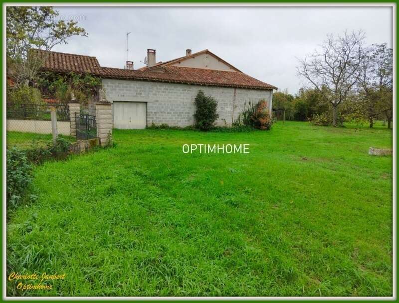 Maison à SAINT-AULAYE