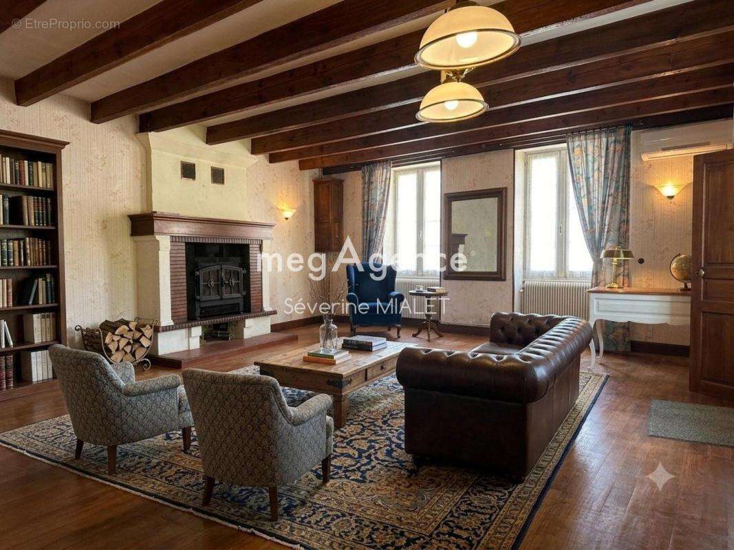 Maison Salles d'Angles (16130) 111m² - photo 3