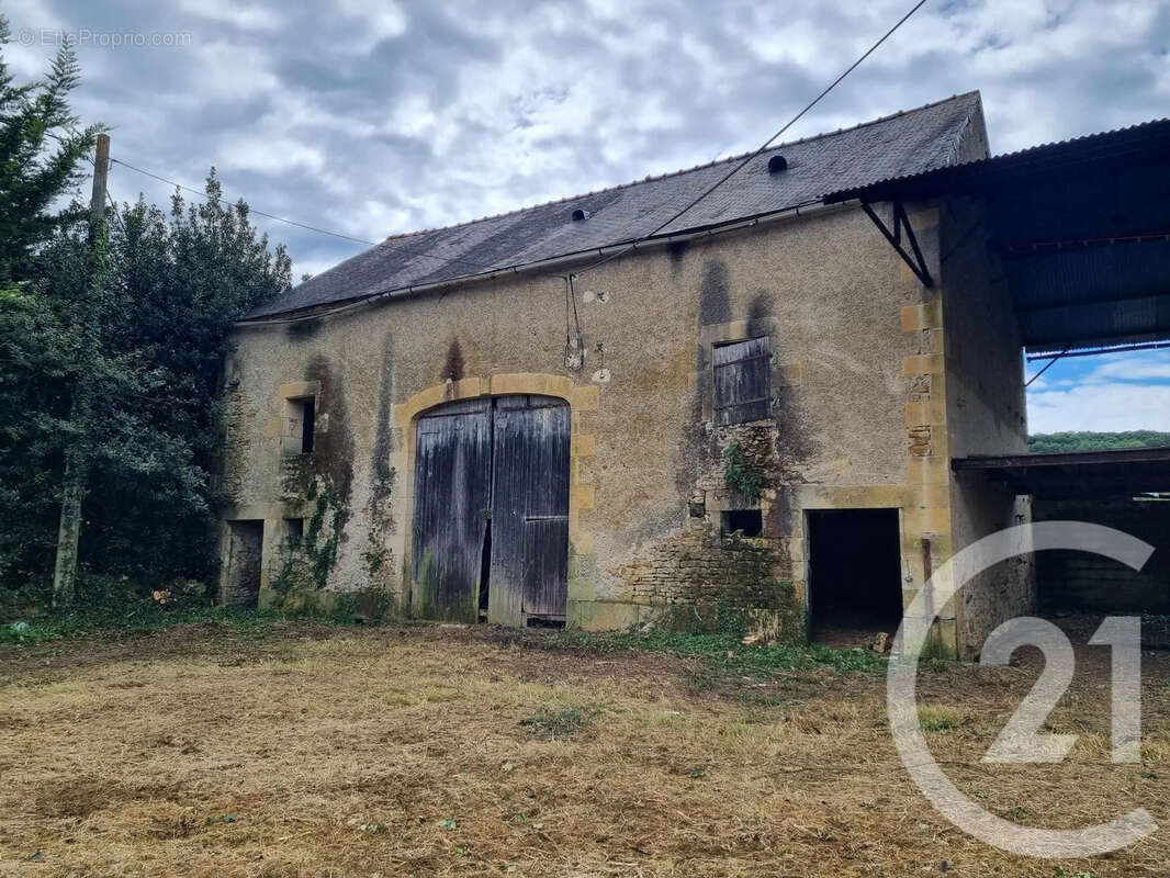 Maison à CORVOL-D'EMBERNARD