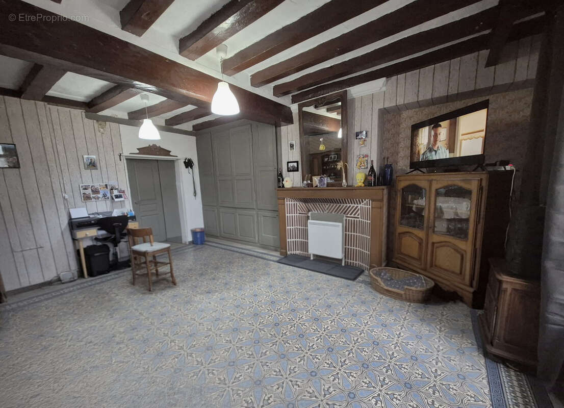 Maison à MONTRICHARD