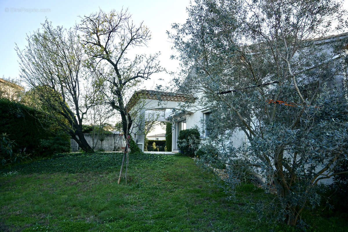 Maison à SAINT-JEAN-DE-VEDAS