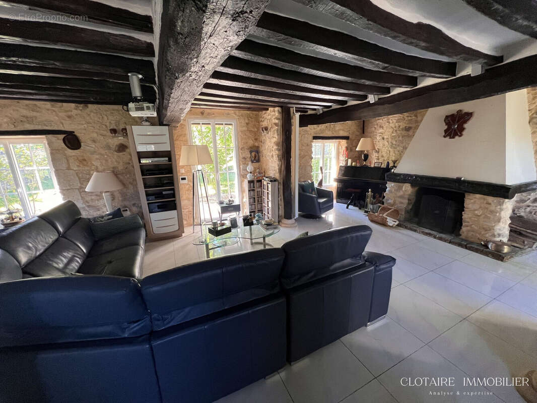 Maison à AUGER-SAINT-VINCENT