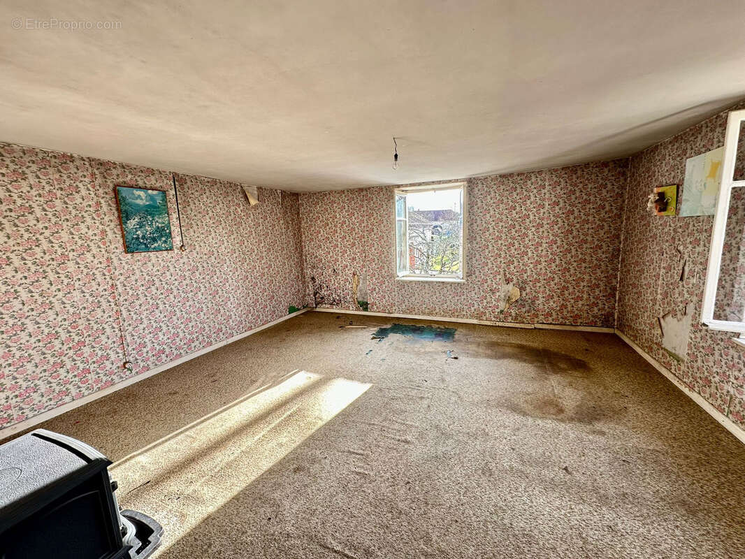 Maison à LA VERGENNE