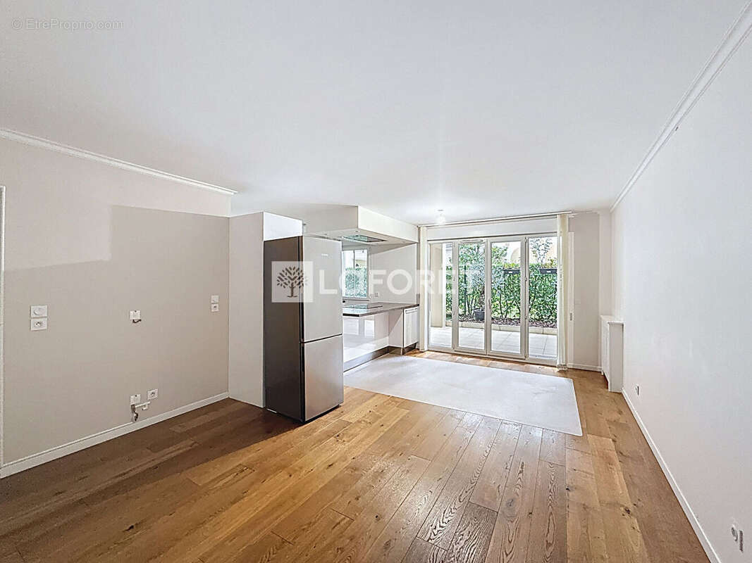 Appartement à LE PLESSIS-ROBINSON
